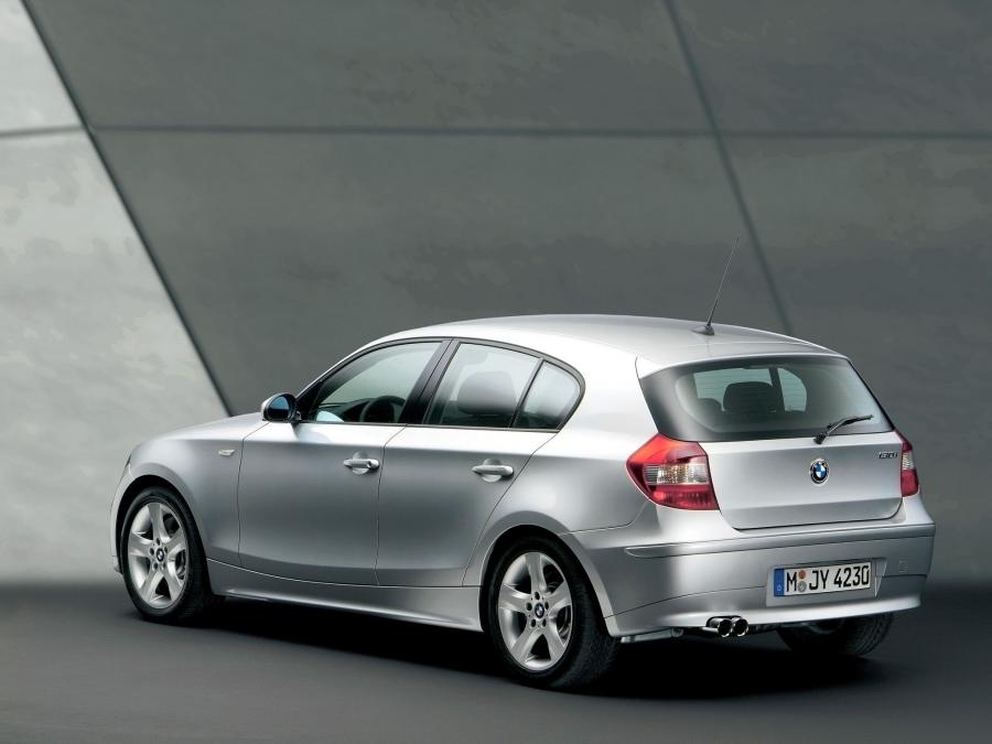  BMW 130i 5-Door 2005 года  (фото 5 из 15)